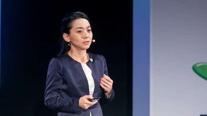 看護ケアにおける心地よい手のふれ方とは