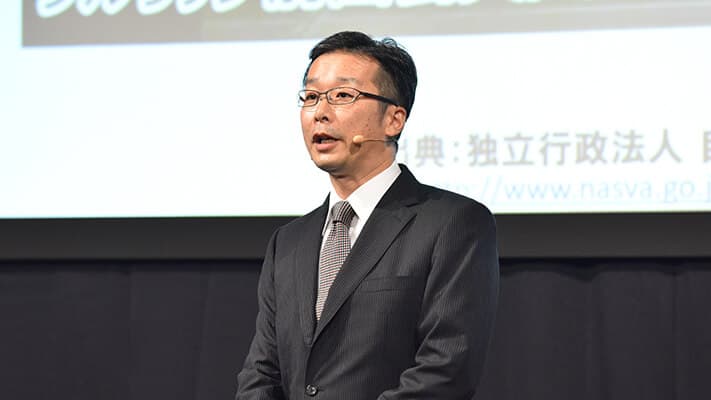 瞬きよりも速い衝突の世界