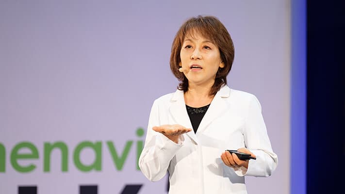 本当は怖い! カラーコンタクトレンズ